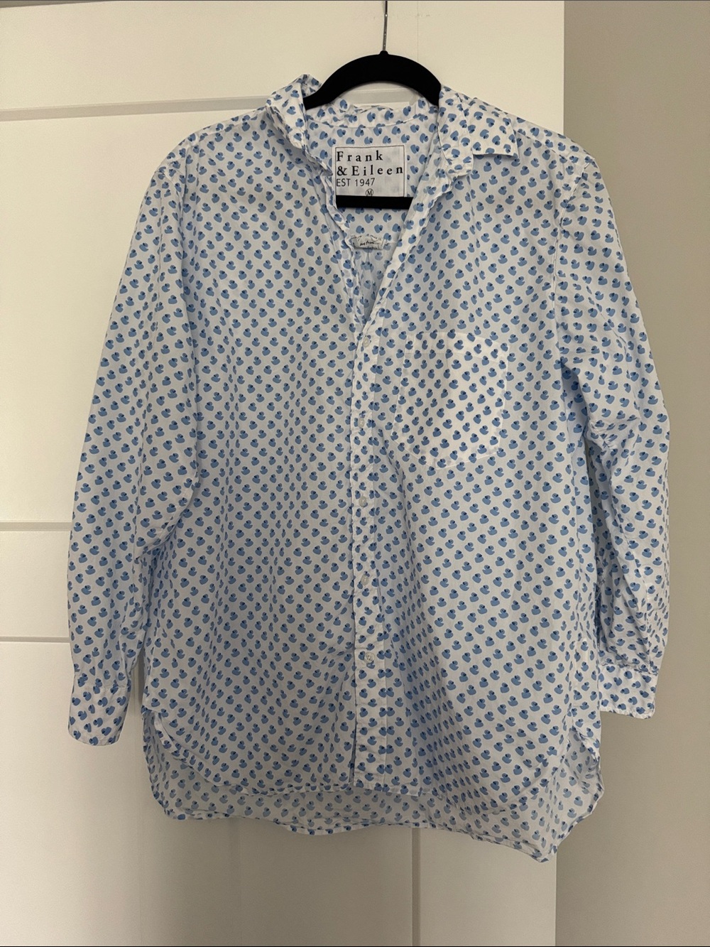 Frank & Eileen Joedy White Shirt with Blue Micro-Duck Print